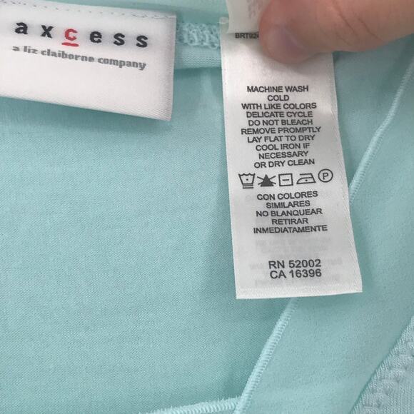 Axcess Liz Claiborne Company Sleeveless Tank Top - Picture 4 of 7